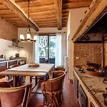 Partino Arthouse *