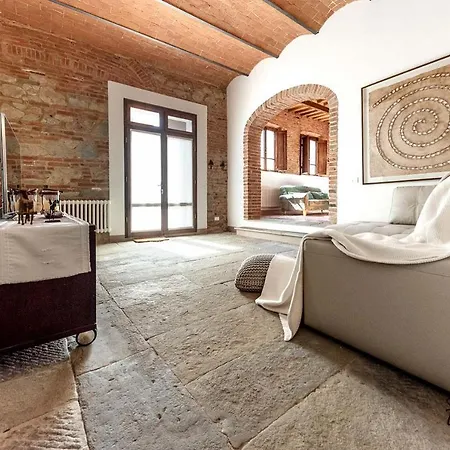 Partino Arthouse 度假居 *